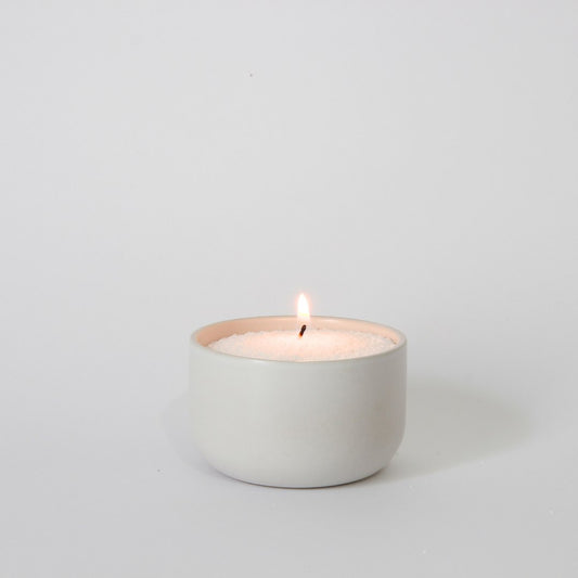 Vela Marfil, cuenco blanco pequeño de gres minimalista.